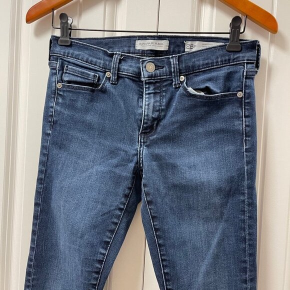 Banana Republic Skinny Ankle Jeans – 28P - Picture 3 of 9